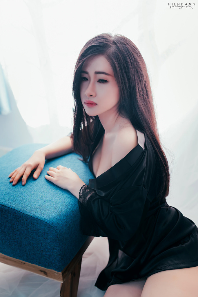 给娇妻找了两个黑鬼3p